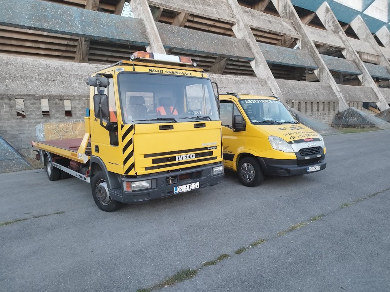 Two Nikolić tow trucks parked together